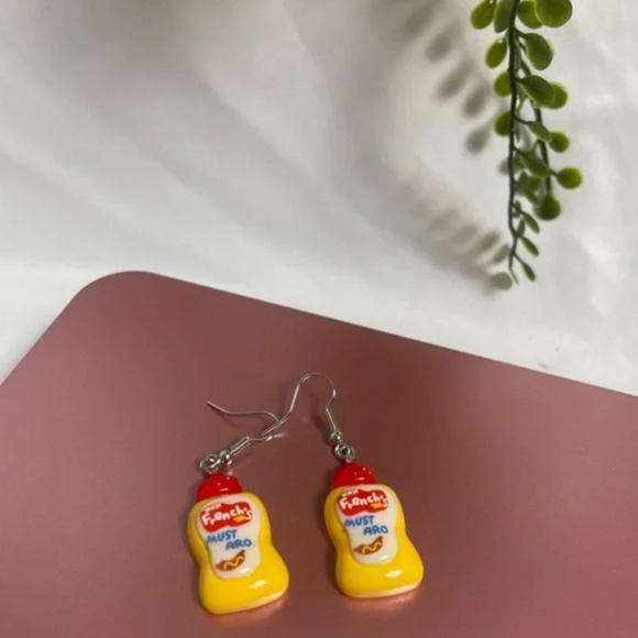 ❤️ FREE Mustard Food Snack Pop Art Artsy Chic Trendy Charm Jam Hip Drop Earrings - Picture 5 of 5